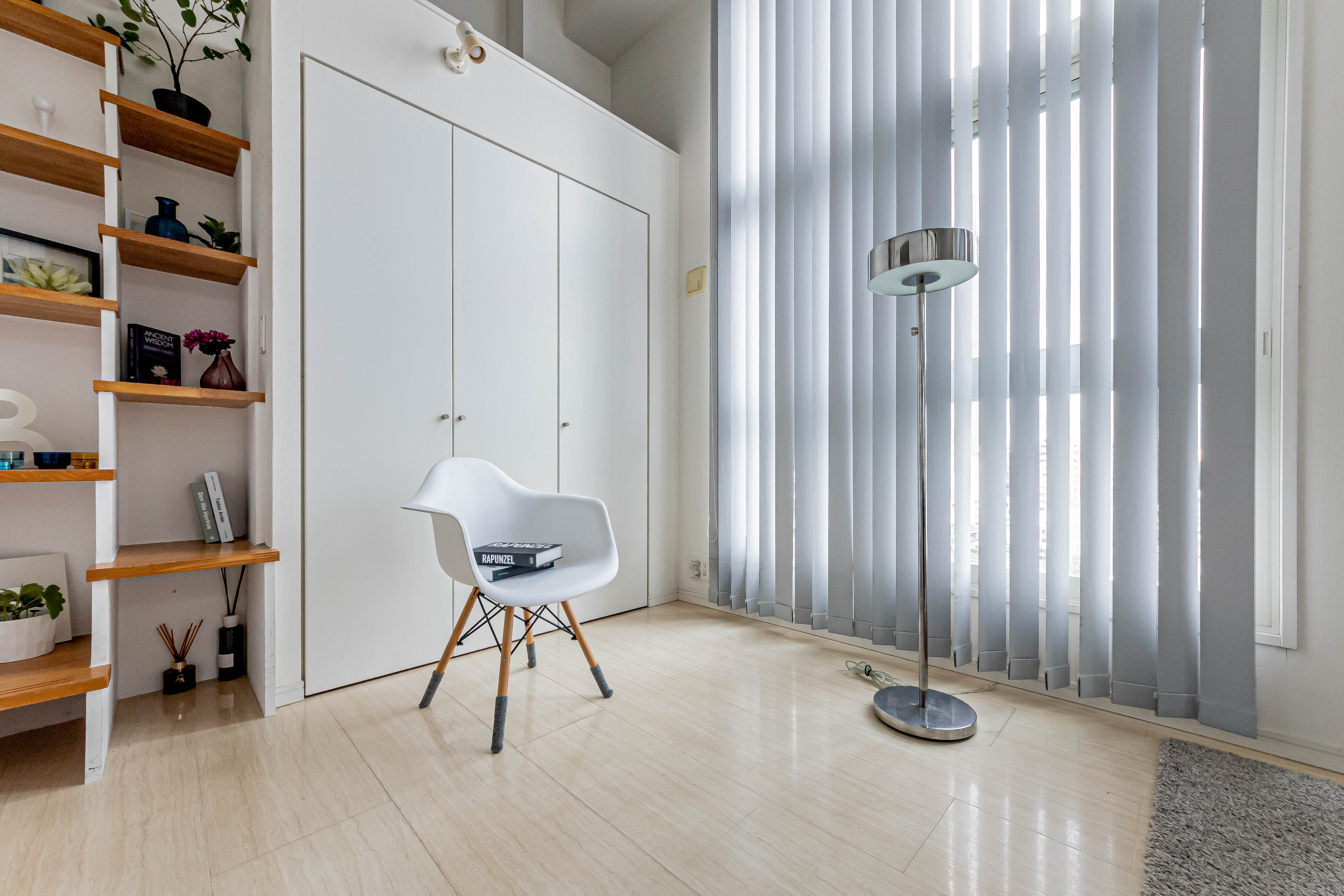 【代々木駅4分】天井高4m・三面採光で自然光豊かな新宿を一望できる撮影スタジオの画像18