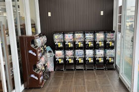 【TSUTAYA森町店】食物販やプロモーションの実施可能な風除室スペース