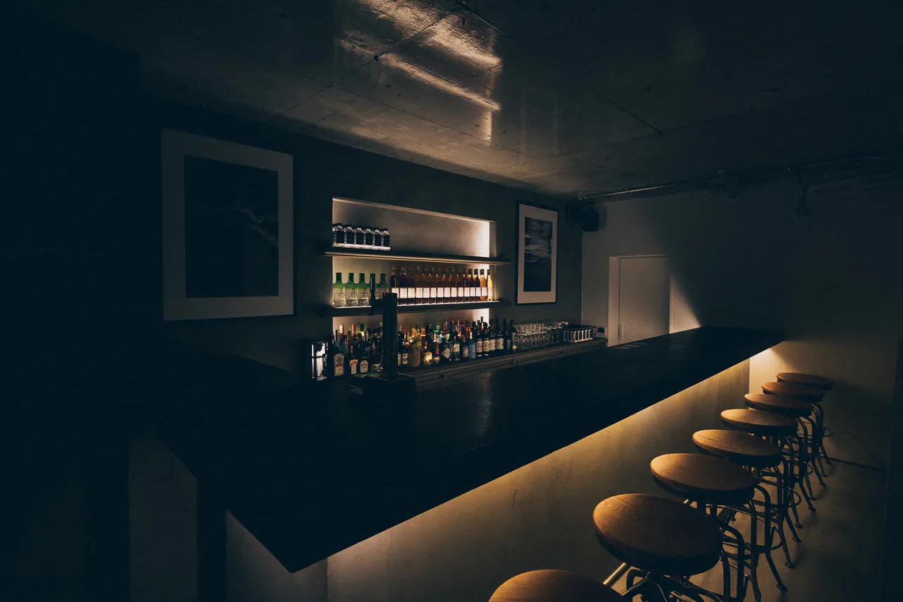 【渋谷駅7分】個展や展示会に最適な壁面がコンクリートのスペース