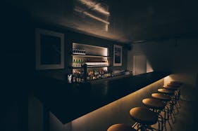 【渋谷駅7分】個展や展示会に最適な壁面がコンクリートのスペース