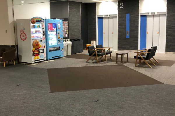 【イオンモール茨木】各種プロモーションや物販に最適な2F府道側エレベーター前催事イベントスペース