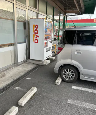 【一号舘桜】軒下自販機横 販促プロモーションに最適な屋外催事イベントスペース