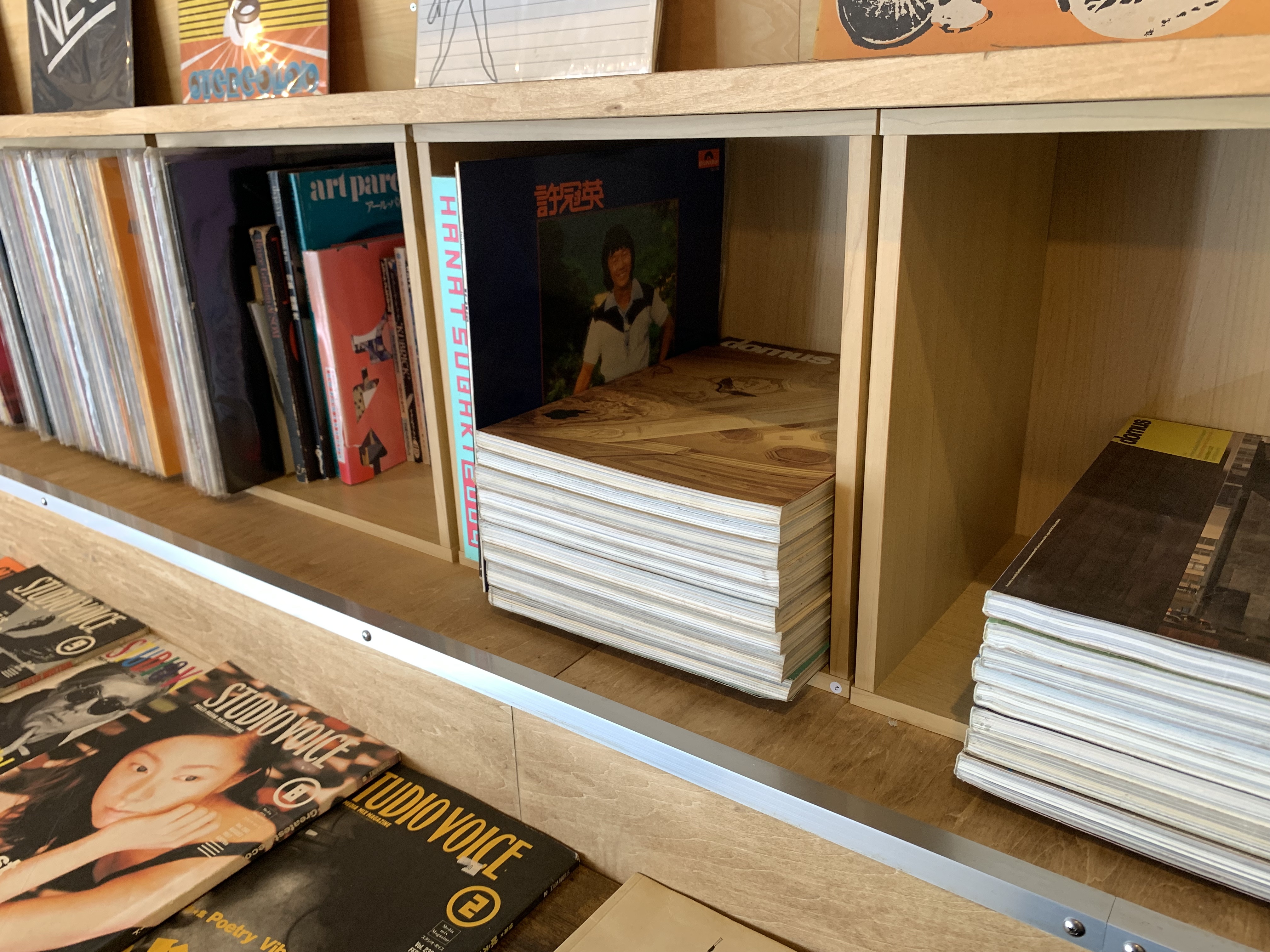 下段　ボックスが13個〜縦横31.5cm×奥行35cm