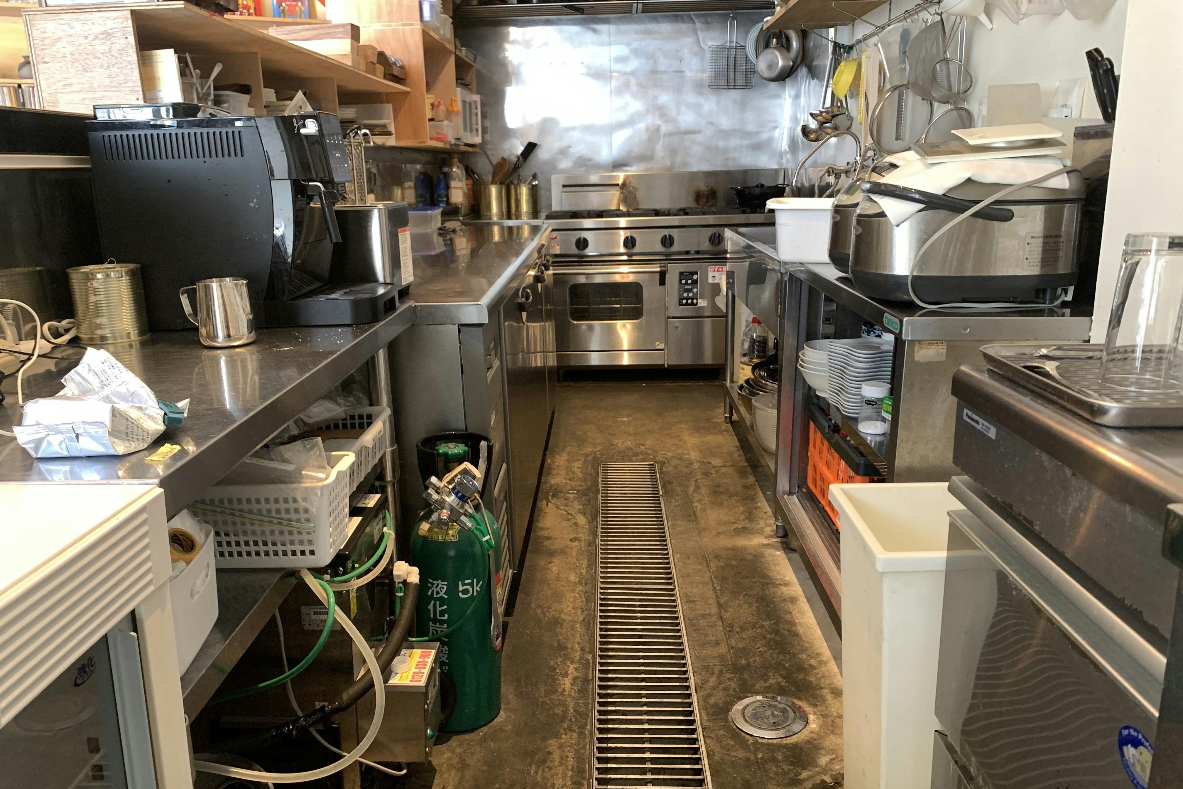 キッチン 飲食店の標準設備が整っています