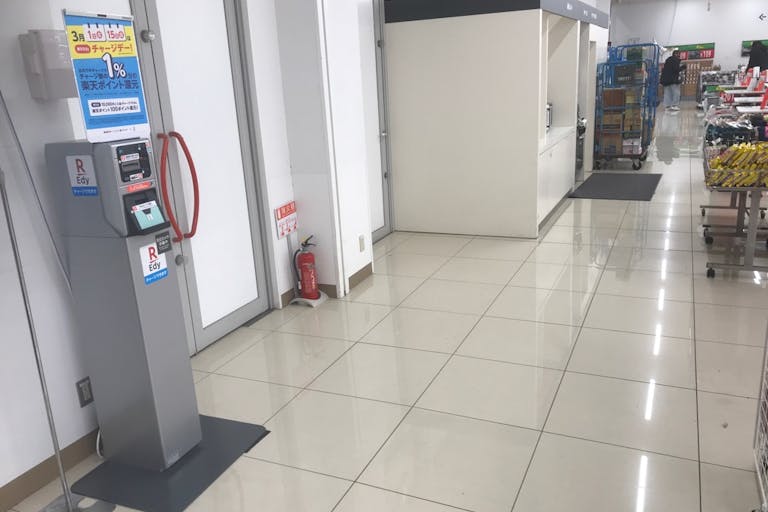 【西友 松河戸店】1階催事場付近 プロモーション用途や物販、食物販のポップアップストアに最適なスーパー店内催事イベントスペースの画像2