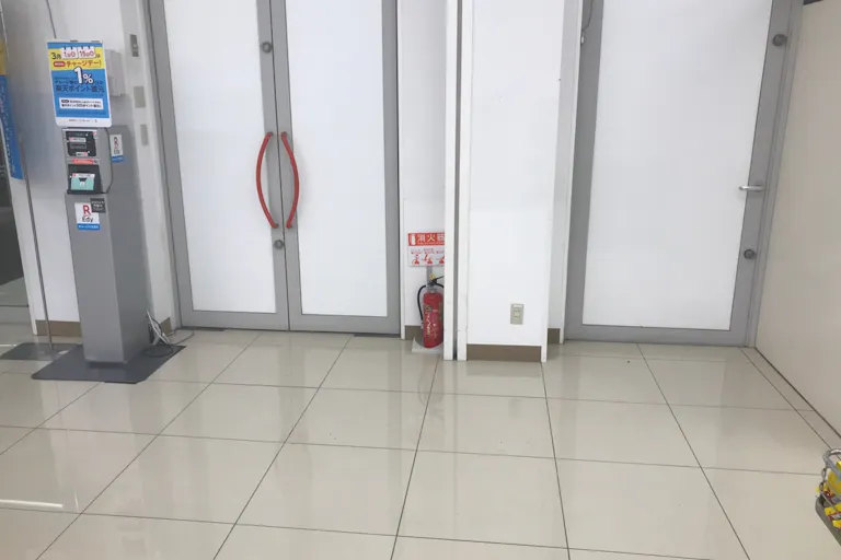 【西友 松河戸店】1階催事場付近 プロモーション用途や物販、食物販のポップアップストアに最適なスーパー店内催事イベントスペースの画像3
