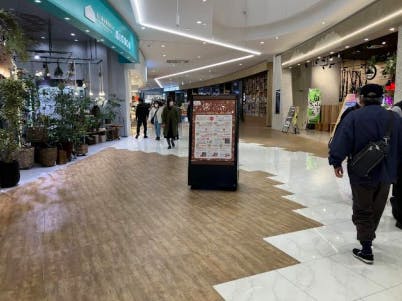 【イオンモール白山】モール内広告 B1ポスターパネル（両面A型）の画像