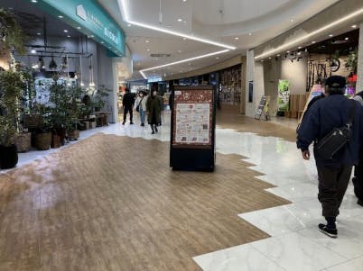 【イオンモール白山】モール内広告 B1ポスターパネル（両面A型）の画像