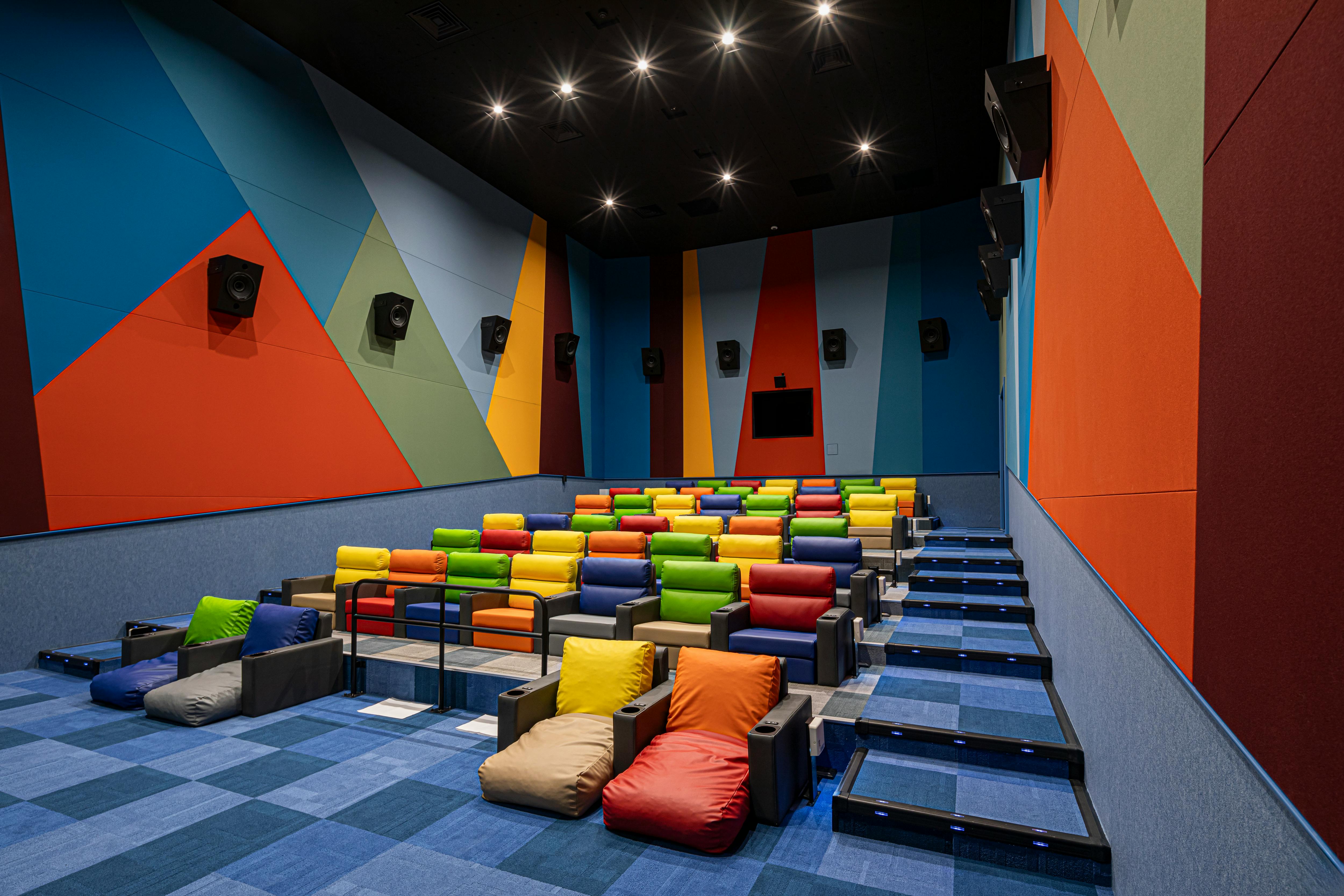 【109シネマズゆめが丘】プロモーションイベントに最適な映画館内のイベントスペース