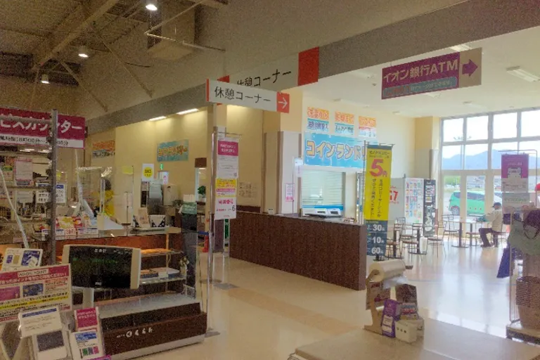 【イオンスーパーセンター美郷】休憩スペース 販促プロモーションや物販に最適なスーパー店内催事イベントスペースの画像3