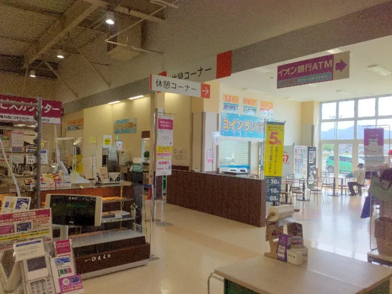 【イオンスーパーセンター美郷】休憩スペース 販促プロモーションや物販に最適なスーパー店内催事イベントスペース