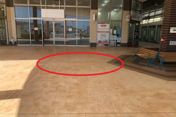 【フレスポ西風新都】販促プロモーションやキッチンカー等の物販イベント利用が可能なフレスポ広場の屋外スペース