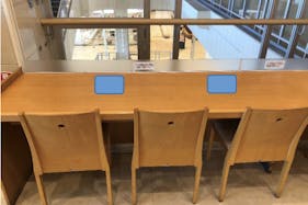 【イオンモール浜松志都呂】モール内広告 フードコートステッカー