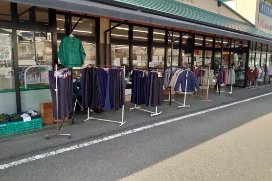 【Aコープ園部店】食物販や販促イベントに最適な軒下スペース