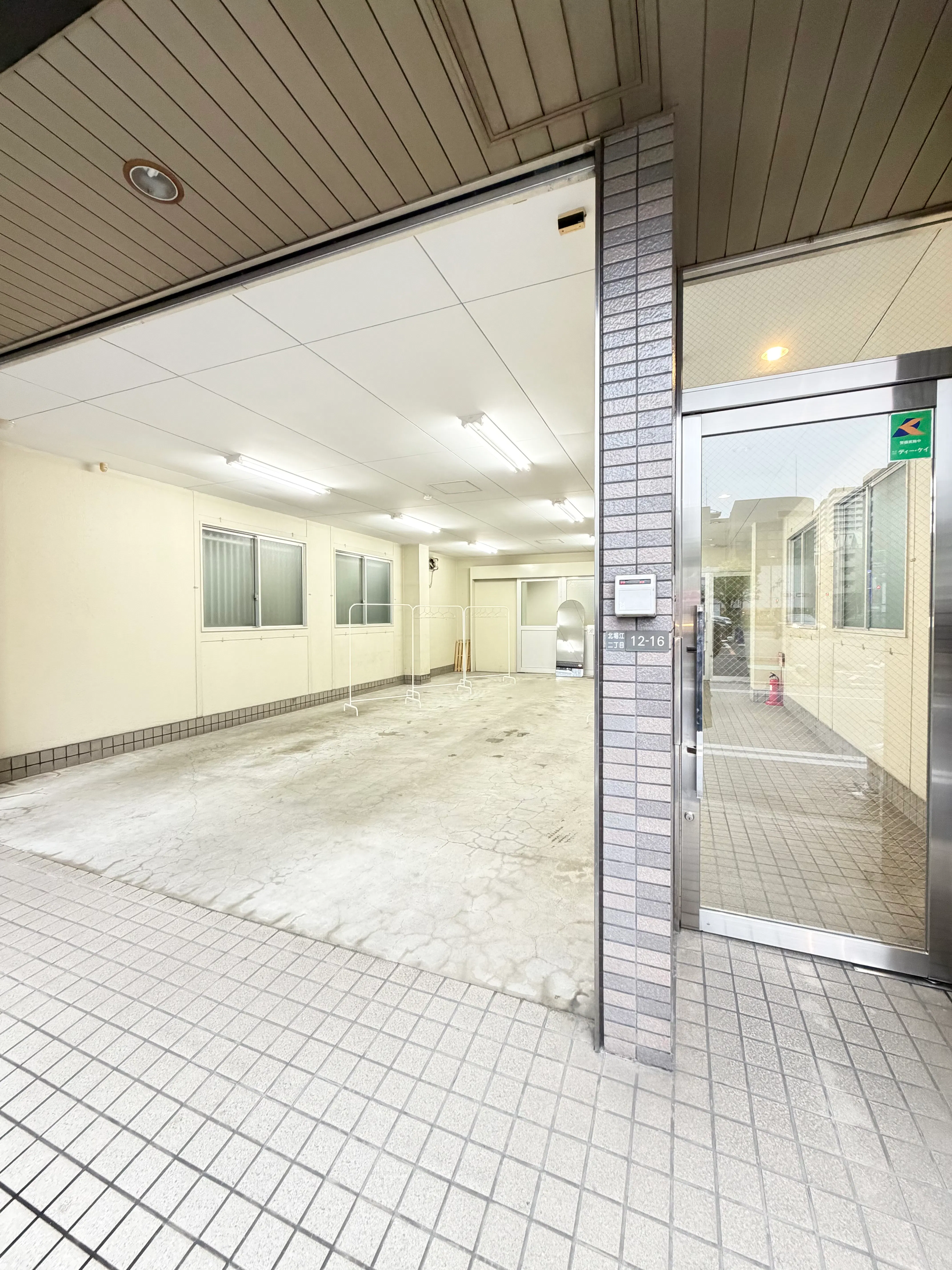 【西大橋駅3分】心斎橋・堀江エリア|72㎡の広々空間、無料備品多数。展示会、ポップアップやワークショップ会場に最適なスペース