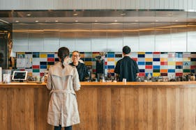 【テレコムセンター駅徒歩5分】お台場オフィスビル『the SOHO』内のカフェ併設イベントスペース