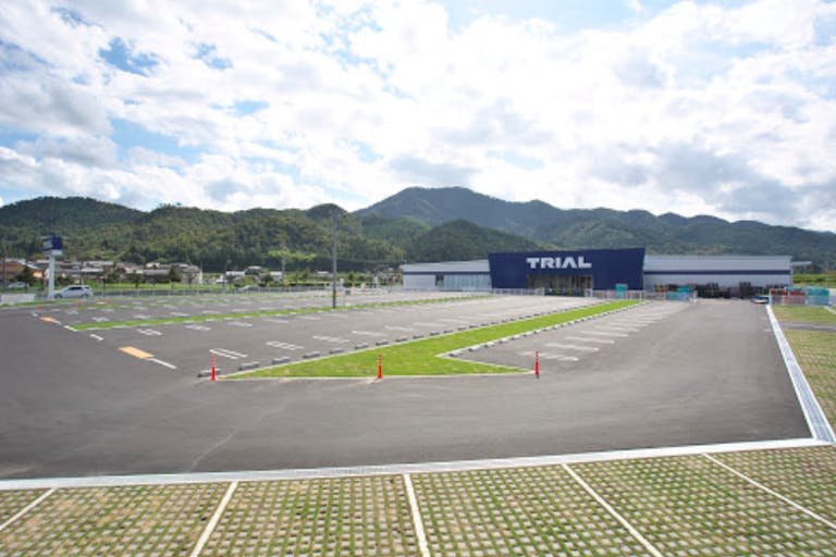 【スーパーセンタートライアル養父店】キッチンカー(調理営業)出店限定/屋外スペースの画像3