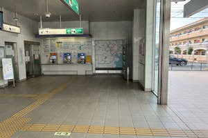 【横浜市営地下鉄グリーンライン都筑ふれあいの丘駅】食物販やプロモーションに最適な改札正面スペース