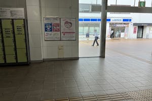 【横浜市営地下鉄グリーンライン都筑ふれあいの丘駅】食物販やプロモーションに最適な改札正面スペース