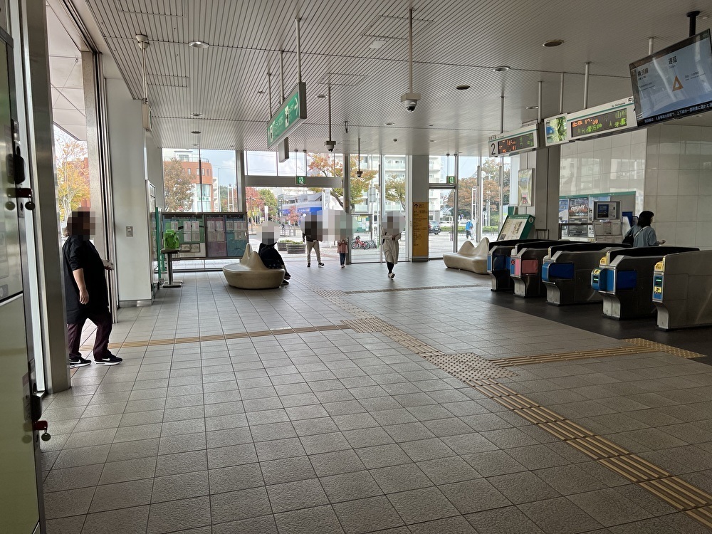 【横浜市営地下鉄グリーンライン都筑ふれあいの丘駅】食物販やプロモーションに最適な改札正面スペースの画像7