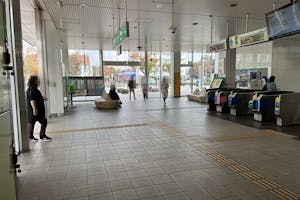 【横浜市営地下鉄グリーンライン都筑ふれあいの丘駅】食物販やプロモーションに最適な改札正面スペース