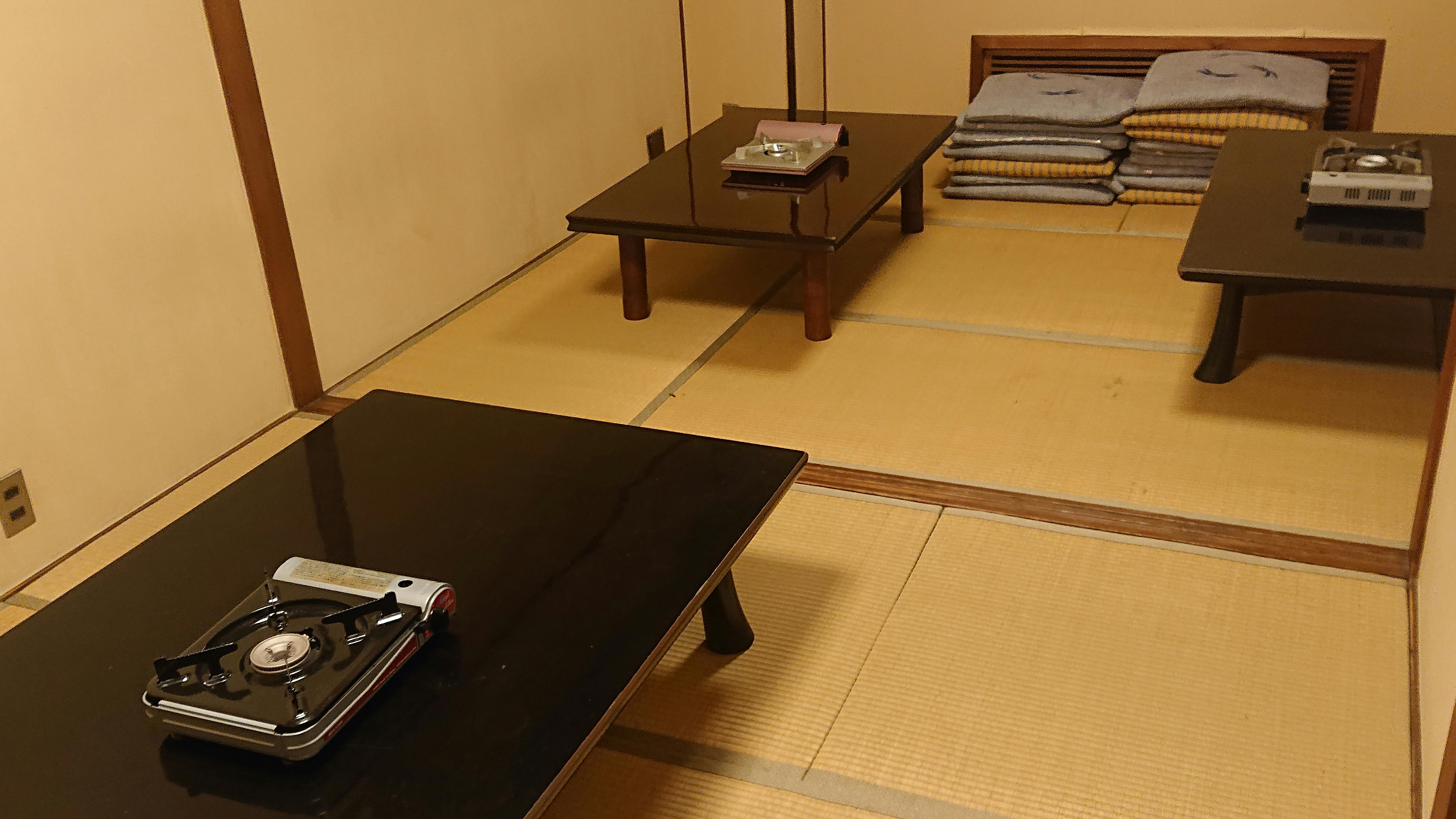 テーブルをご用意しております。