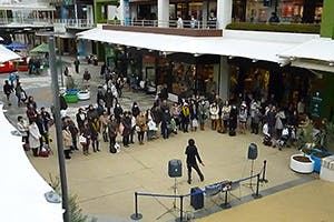 【トナリエふじみ野】プロモーションや催事に適した地域密着型商業施設内にある通行量の多い屋外イベントスペース