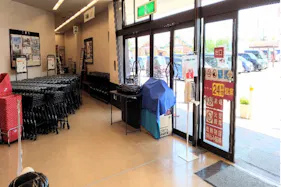 【マックスバリュ鶴岡南】入口横 販促プロモーション出店に最適なスーパー店内催事イベントスペース