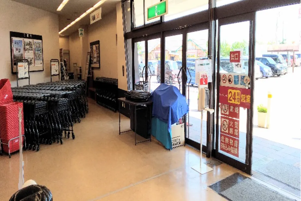 【マックスバリュ鶴岡南】入口横 販促プロモーション出店に最適なスーパー店内催事イベントスペース