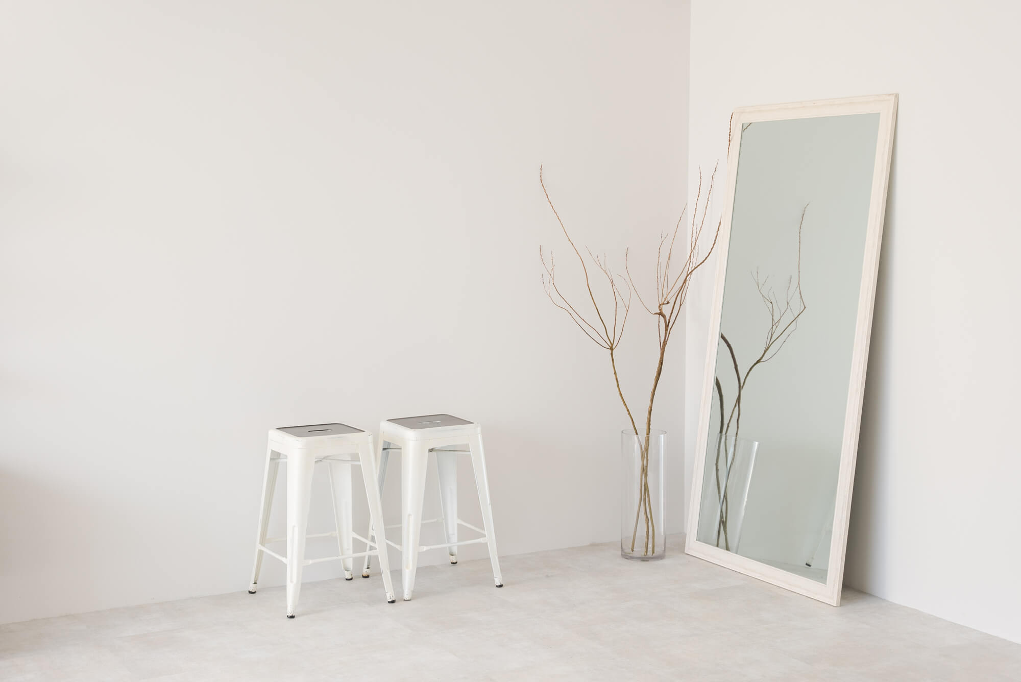 【幡ヶ谷駅5分】展示会やポップアップストア・撮影に最適な白を基調とした駅チカにあるレンタルスペース