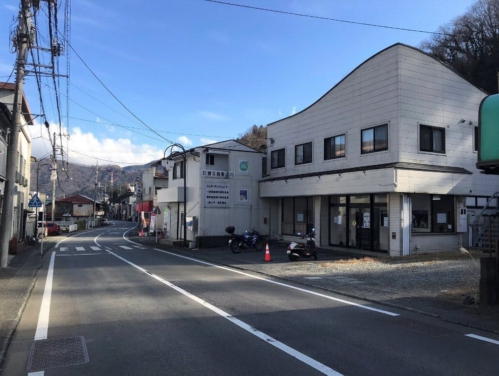 テナント外見です。　小山町商店街の並びにあるテナントです。