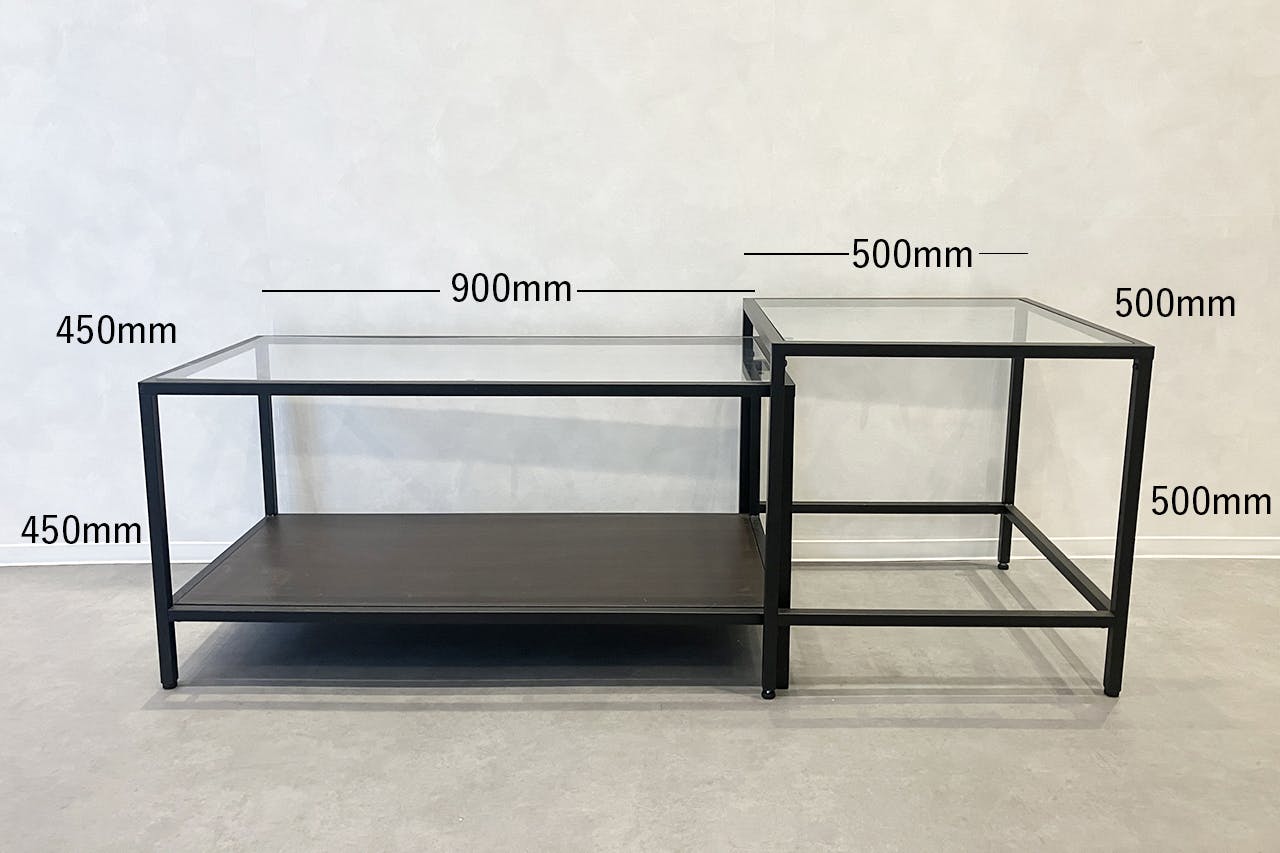 天板はガラスの什器