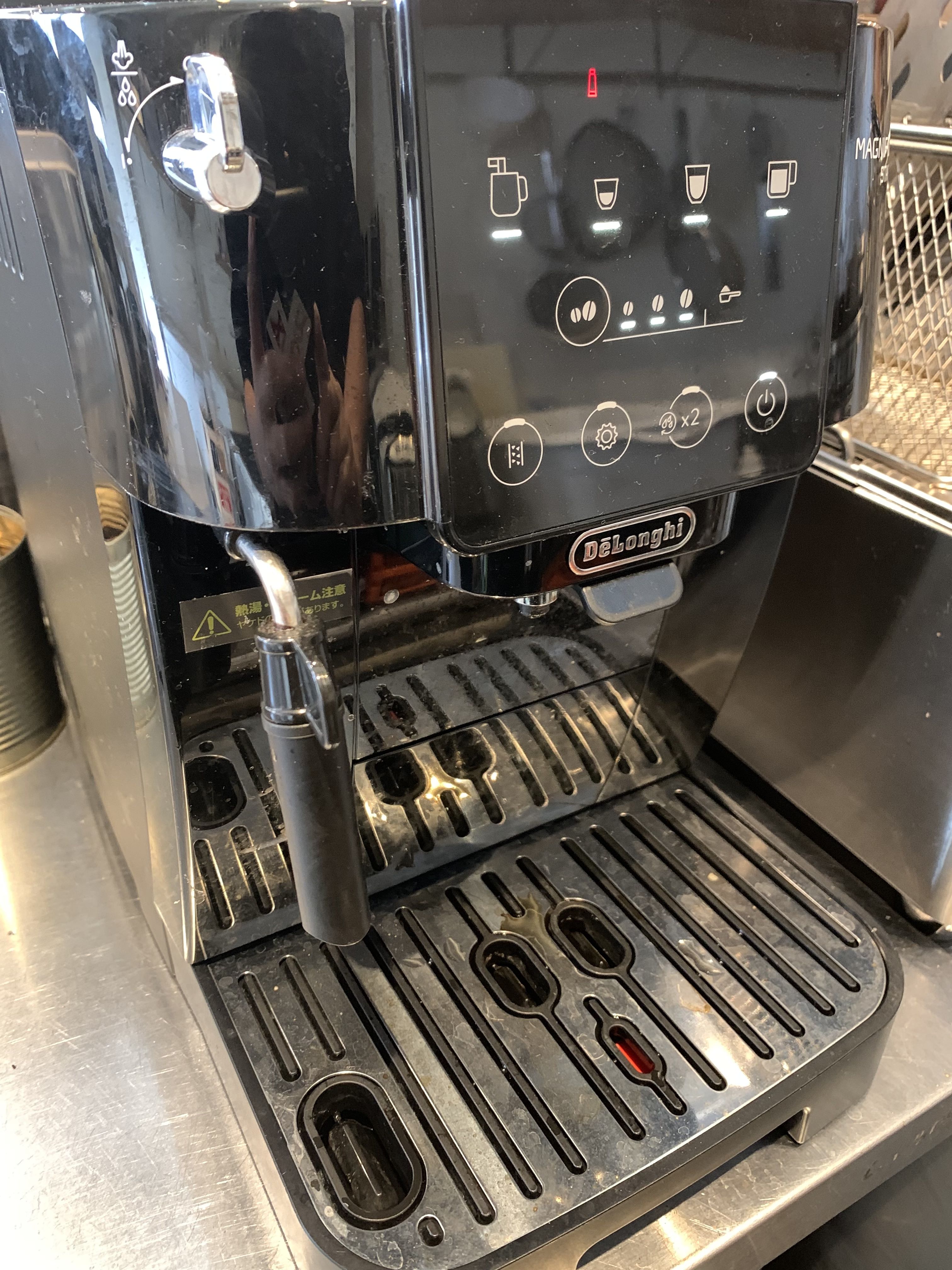 コーヒーマシン　デロンギ