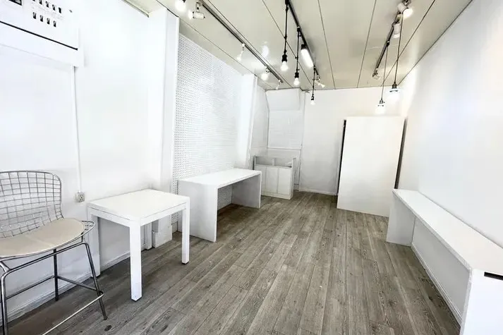 【横川駅3分】ポップアップ・展示会・アートギャラリーに適した白壁路面スペース