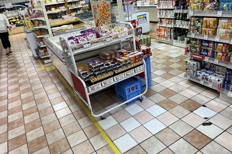 【食選館マルヤマ藤棚店】物販、食物販のポップアップストアに最適な「藤棚一番街」内の地域密着型スーパーの店内レジ直結中央イベントスペースの画像7