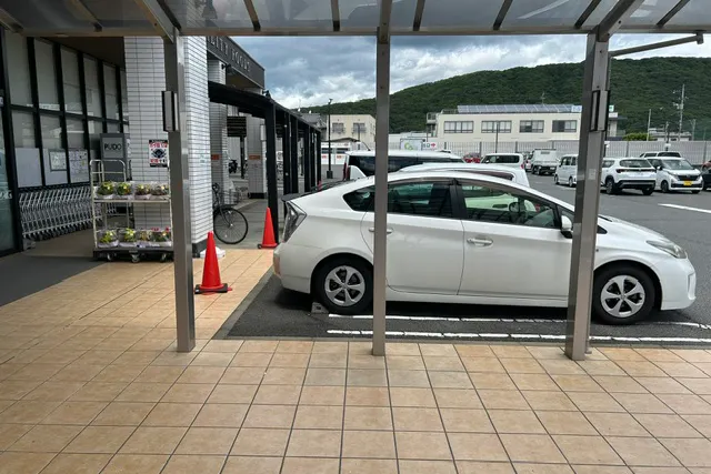 【天満屋ハピーズ国府市場店】屋外軒下 各種プロモーション、会員獲得イベントに最適な屋外催事イベントスペース