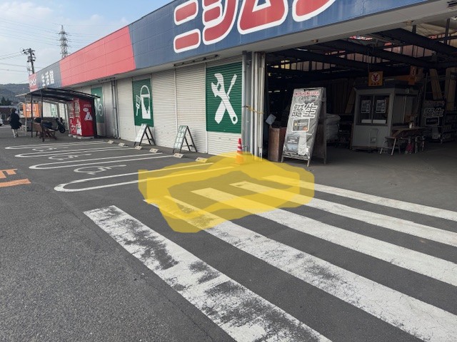 【スーパーセンターニシムタ 串木野店】販促プロモーションやキッチンカーに最適な駐車場スペース