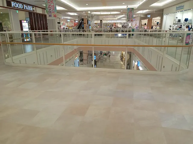 【イオンモール加西北条*】③2階モール通路②(タツミヤ前)