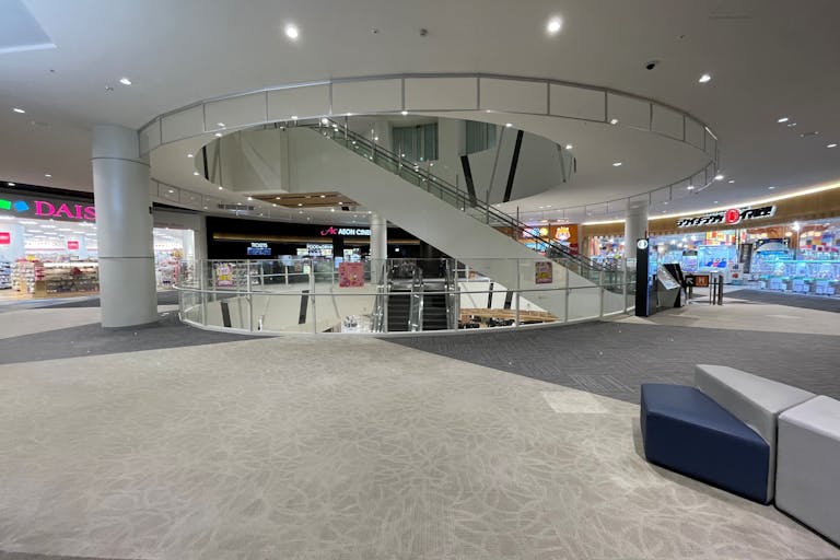 【イオンモール今治新都市】スペースJ(2F ソフトバンク前)の画像2