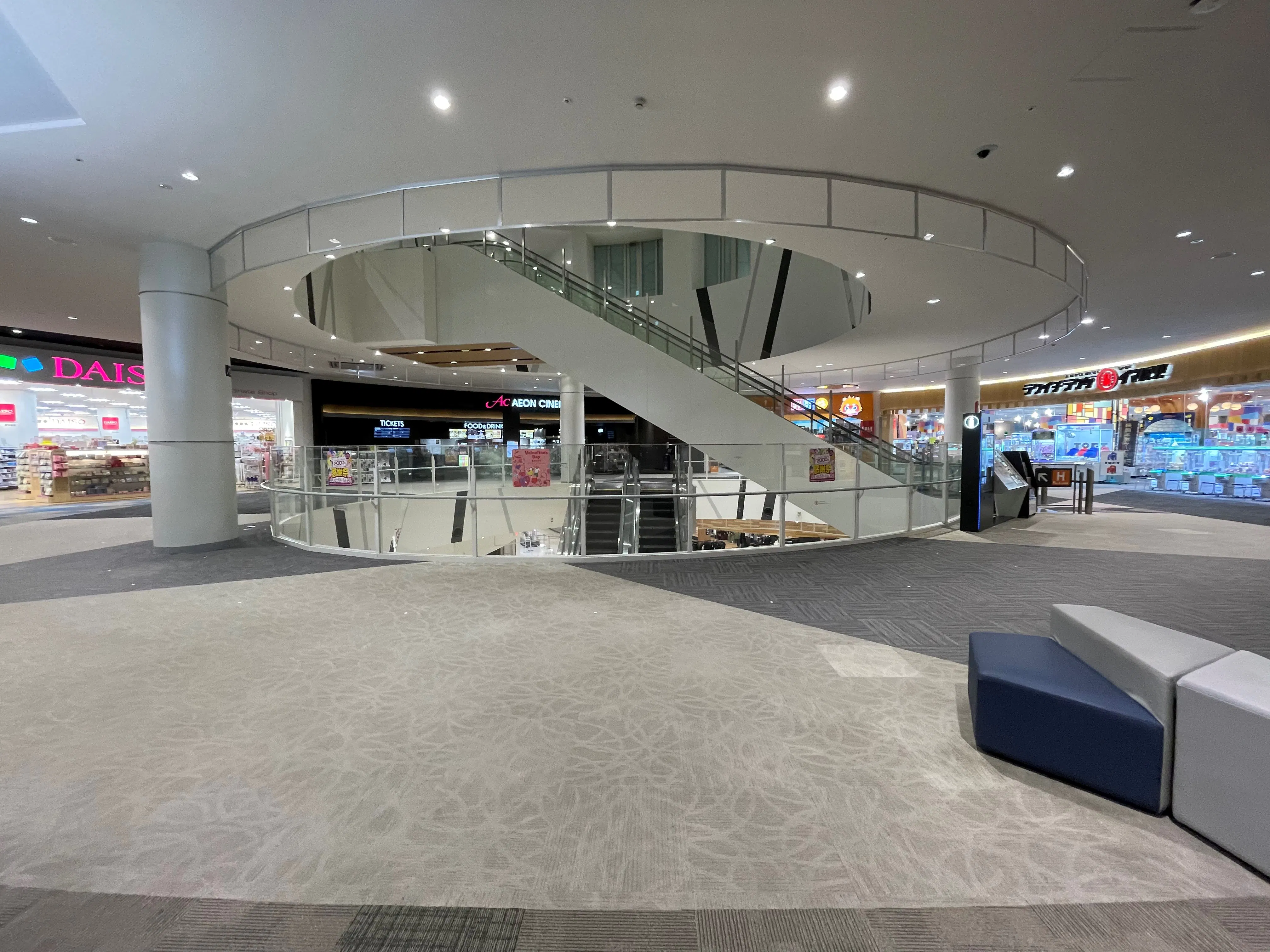 【イオンモール今治新都市】スペースJ（2F ソフトバンク前）