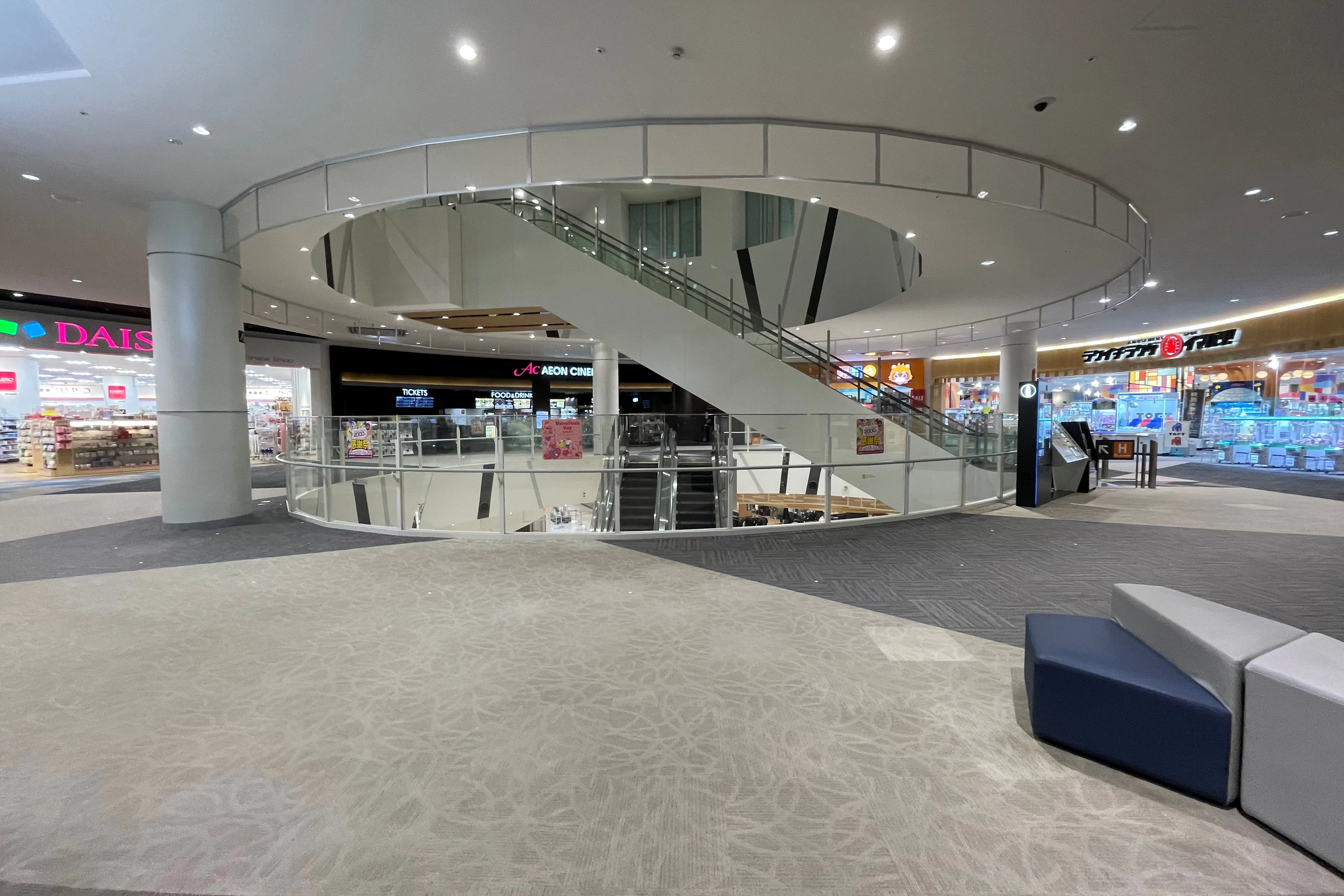 【イオンモール今治新都市】スペースJ(2F ソフトバンク前)