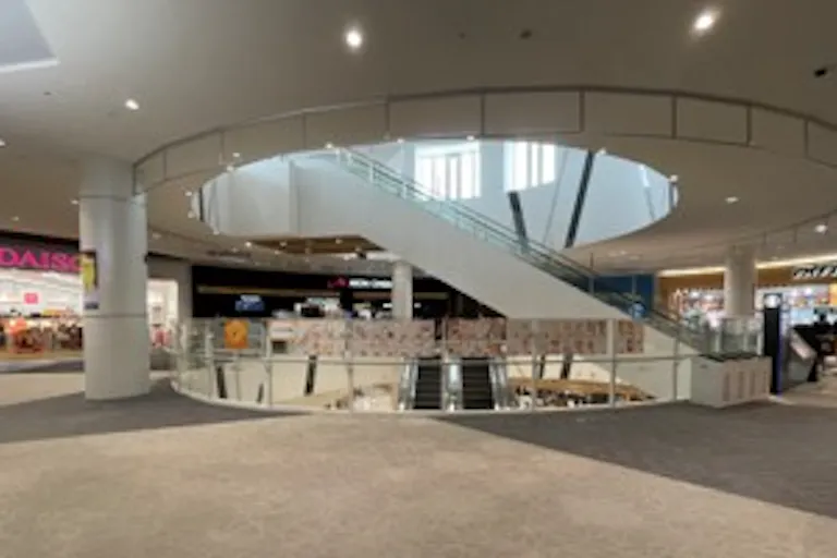 【イオンモール今治新都市】スペースJ(2F ソフトバンク前)の画像1