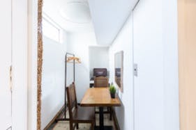 【曙橋駅3分】撮影や展示会等に適した自然光が入るバルコニー付きのスタジオスペース