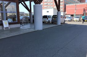 【ダイナム弘前店】キッチンカーやプロモーションに最適なアミューズメント施設のイベントスペース(駐車場)