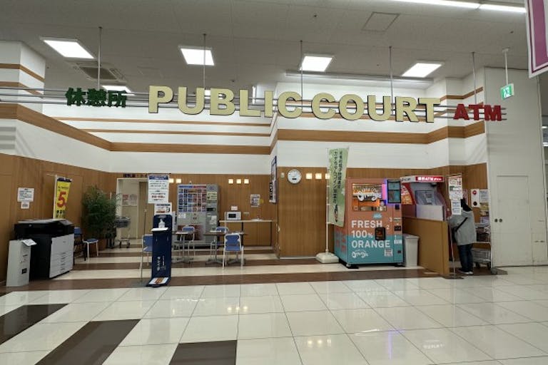 【スーパーセンターオークワ河南】プロモーションに最適な休憩所前スペースの画像3