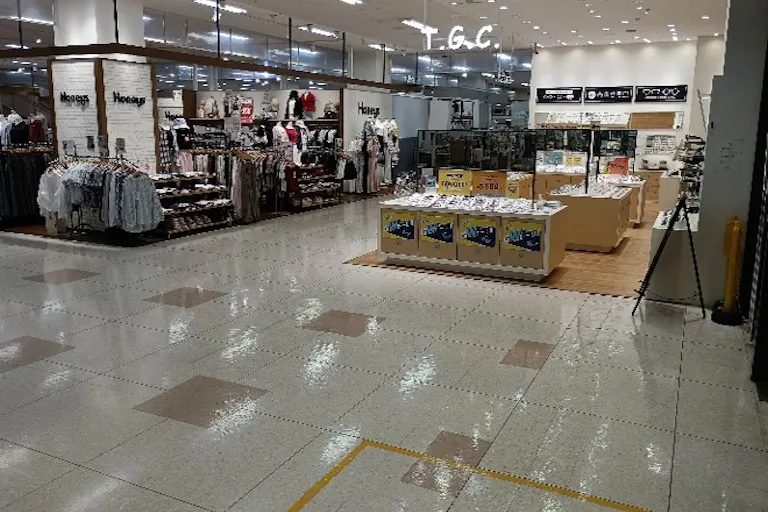 【イオン一関店】1F北口正面入口 販促プロモーションに最適なスーパー店内催事イベントスペースの画像4