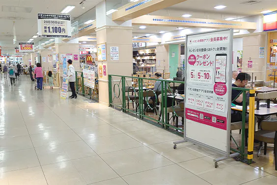 【イオン三田ウッディタウン店】各種プロモーションや物販のポップアップストアに最適なフードコート催事イベントスペース