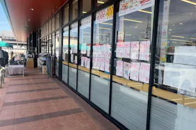 【フレスタ向島店】プロモーションイベントに利用可能な軒下スペース