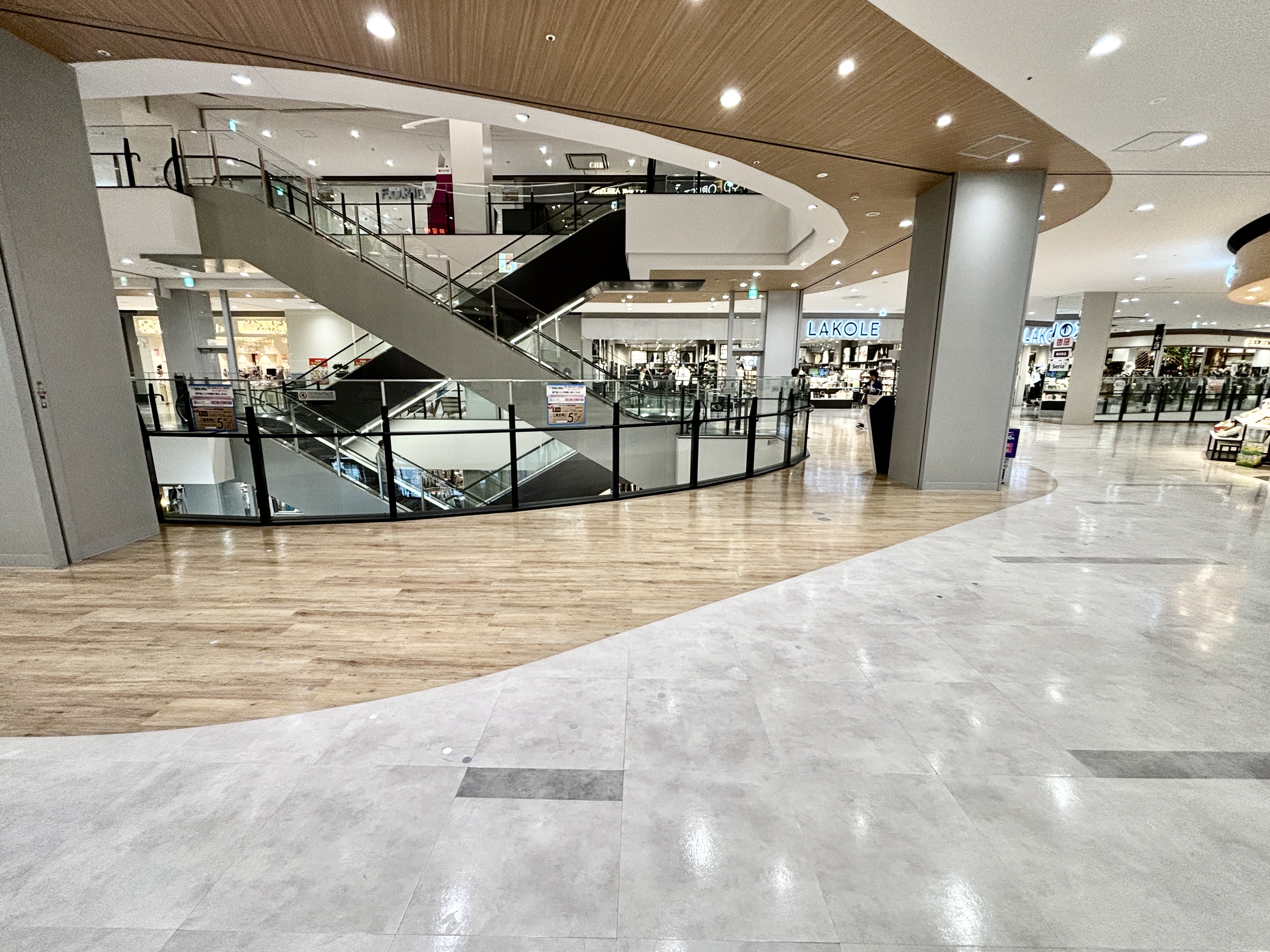 【イオンモール Nagoya Noritake Garden】2F レストランコート