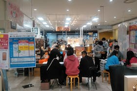 【イオン福知山】各種プロモーションや物販に最適なエスカレーター前催事イベントスペース